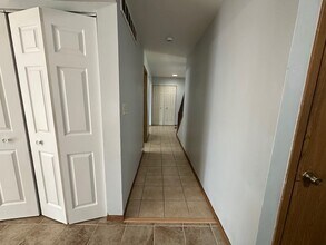 1008 Southbridge Ln in Schaumburg, IL - Building Photo - Building Photo