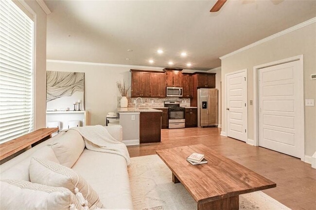 5715 Rocky Falls Rd in Suwanee, GA - Building Photo - Building Photo