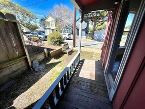 307 5th St in Pacific Grove, CA - Building Photo - Building Photo