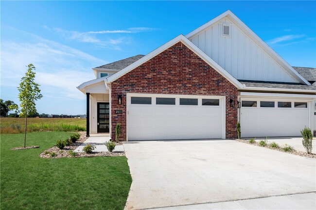 property at 2811 SW Hampshire Ave