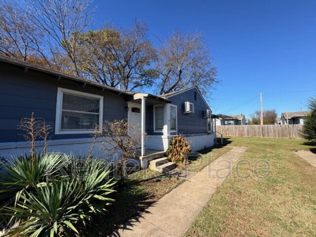 2915 E Easton St in Tulsa, OK - Building Photo - Building Photo