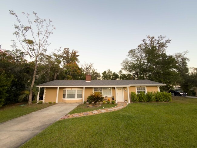 650 S Park Ave in Orange City, FL - Building Photo - Building Photo