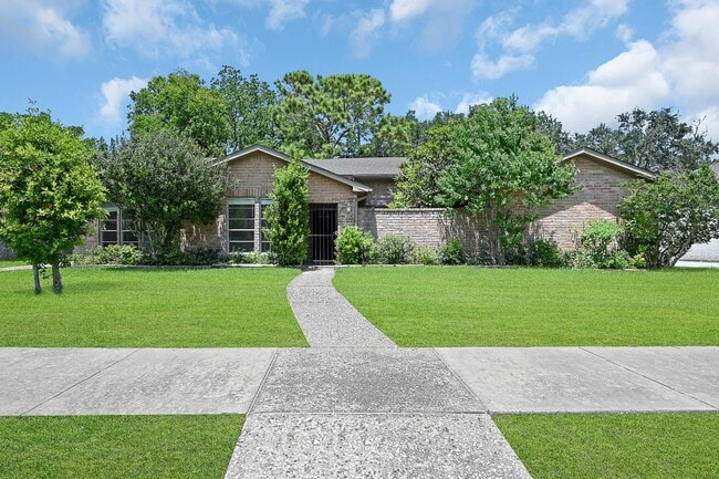 property at 2326 Turtle Creek Dr