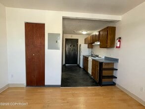3400 Eureka St in Anchorage, AK - Building Photo - Building Photo