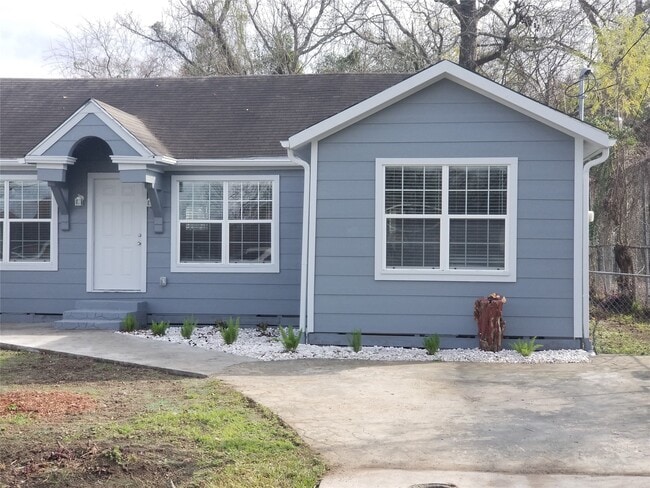 property at 951 Reverend B J Lewis Dr