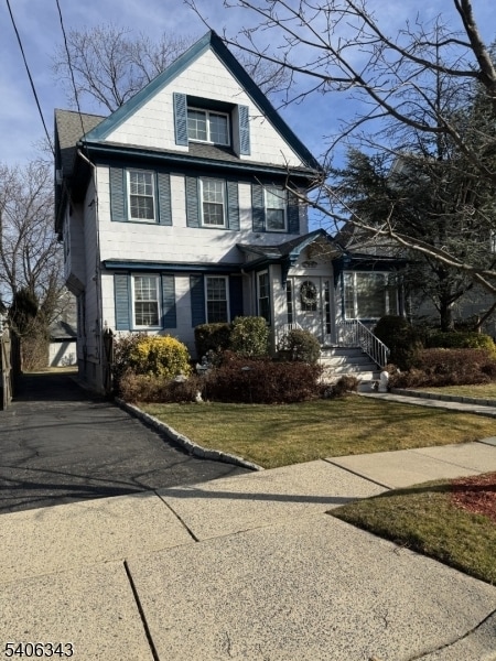 239 Washington Pl in Hasbrouck Heights, NJ - Building Photo - Building Photo