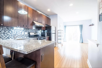 421 N 42nd St in Philadelphia, PA - Foto de edificio - Building Photo
