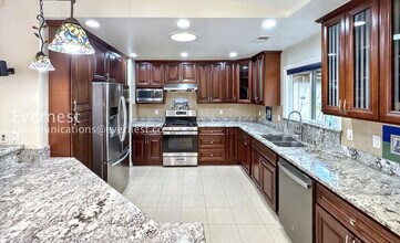 19973 Pear Tree Ct in Cupertino, CA - Foto de edificio - Building Photo