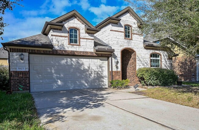 5823 Hillside River Ln in Richmond, TX - Building Photo - Building Photo