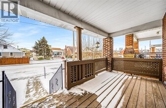 576 Irvine Ave in Windsor, ON - Building Photo - Building Photo