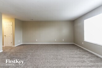 2634 Lullwater Ln in Indianapolis, IN - Building Photo - Building Photo