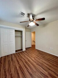 6102 Shadow Isle Ln photo'