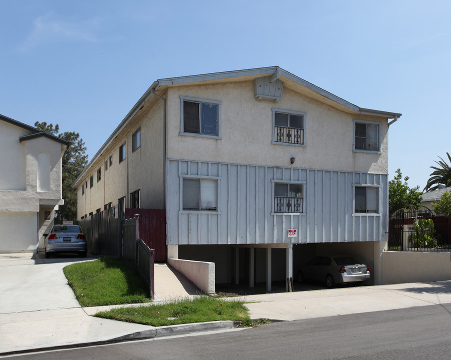 3840 Edna Pl in San Diego, CA - Building Photo