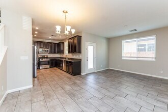 9353 W Pearblossom Sky Ave in Las Vegas, NV - Building Photo - Building Photo