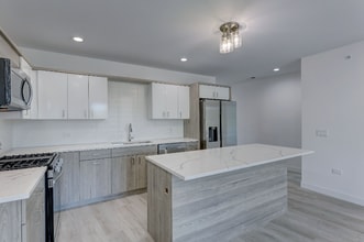 8110 Lincoln Ave in Skokie, IL - Building Photo - Building Photo