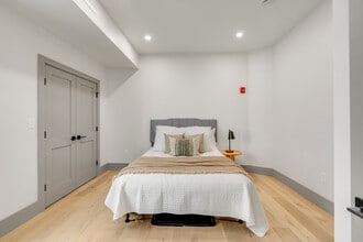 566 E 3rd St, Unit 1 in Boston, MA - Building Photo - Building Photo