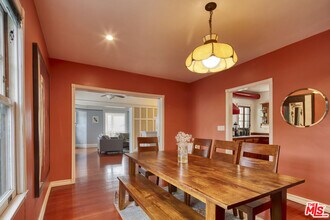 453 Rialto Ave in Los Angeles, CA - Building Photo - Building Photo