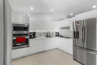 4456 SW 136th Pl in Miami, FL - Building Photo - Building Photo