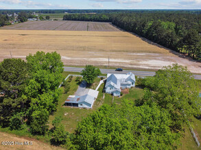 801 NC-33 in Chocowinity, NC - Building Photo - Building Photo