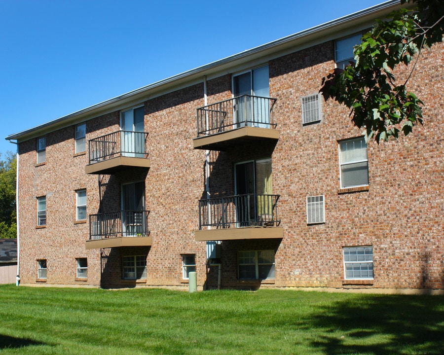 Crown Crossing Apartments Photo