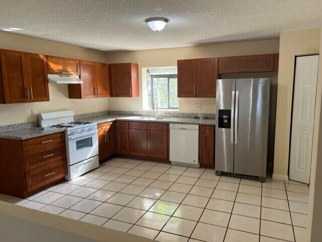 6017 Westfall Rd in Greenacres, FL - Building Photo - Building Photo