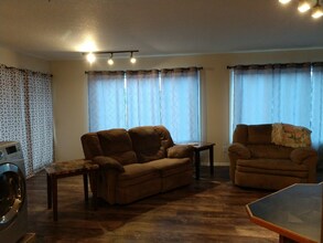 1842 5th St in Astoria, OR - Building Photo - Building Photo