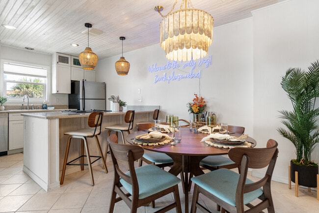 property at 1100 Fort Pickens Rd