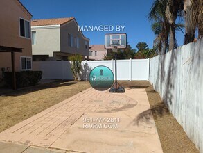 16642 War Cloud Dr in Moreno Valley, CA - Building Photo - Building Photo