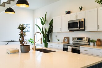 823 Orondo Ave, Unit B in Wenatchee, WA - Building Photo - Building Photo