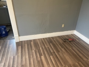 447 E Silver St in Sharon, PA - Building Photo - Building Photo