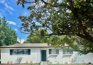 4801 Selkirk Dr in Fort Worth, TX - Building Photo
