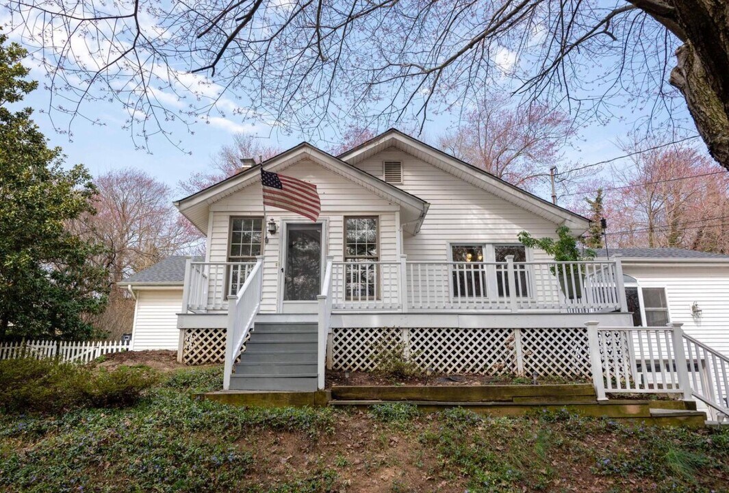 6420 Telegraph Rd in Alexandria, VA - Building Photo