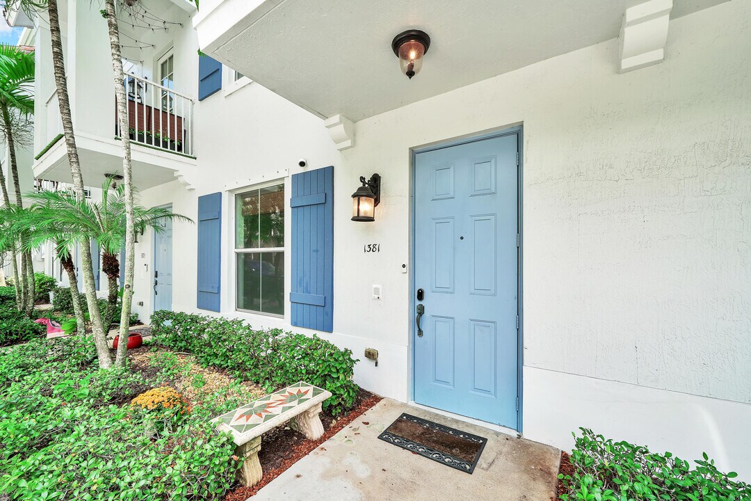 1381 Piazza Delle Pallottole in Boynton Beach, FL - Building Photo