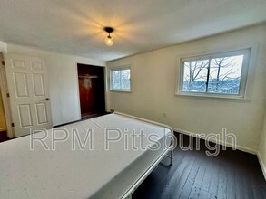 3016 Mary St in Pittsburgh, PA - Building Photo - Building Photo