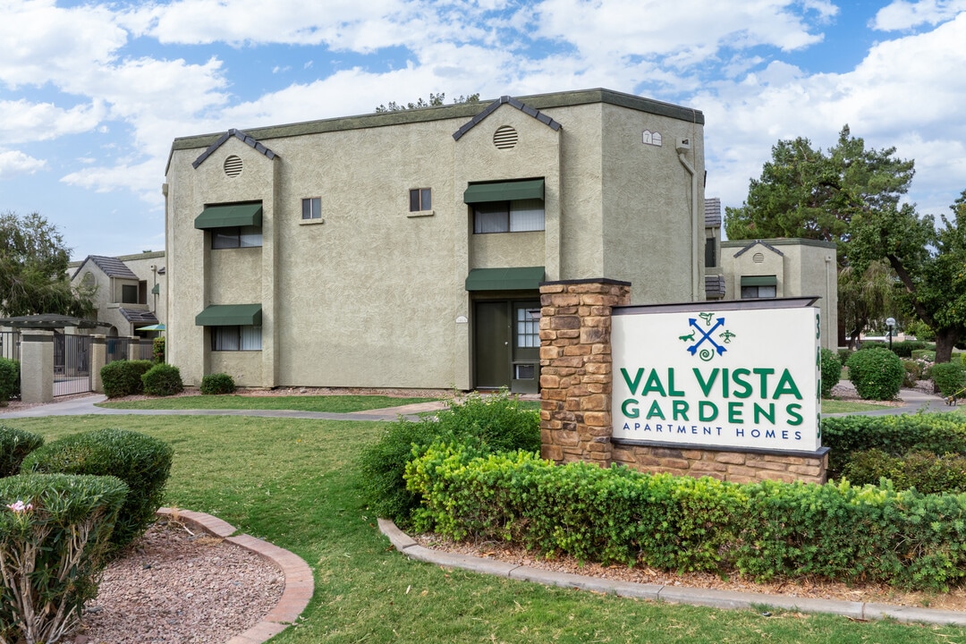 Val Vista Gardens Apartments in Mesa, AZ - Building Photo