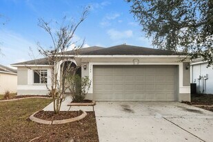3146 Pine Top Dr in Valrico, FL - Building Photo