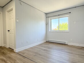 1030 Lillian Ave in Windsor, ON - Building Photo - Building Photo