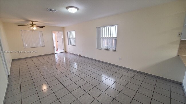 3325 SW 23rd Ter, Unit 0 in Miami, FL - Building Photo - Building Photo