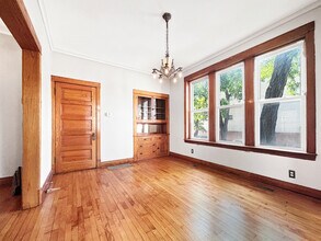 2501 N Artesian Ave in Chicago, IL - Building Photo - Building Photo
