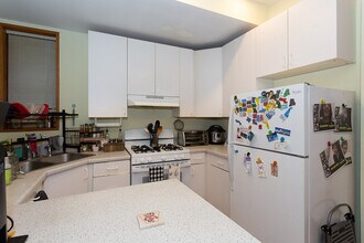 1309 N Greenview Ave, Unit G07C in Chicago, IL - Building Photo - Building Photo