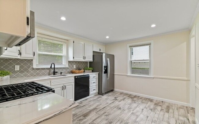 30 Meisel Ave in Springfield, NJ - Building Photo - Building Photo