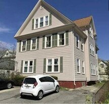 10 Garden St, Unit #10 - 3rd Floor in Attleboro, MA - Building Photo