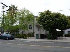 1321-1323 Pacific Beach Dr Apartments