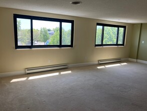 340 Eastern Promenade, Unit 133 in Portland, ME - Building Photo - Building Photo