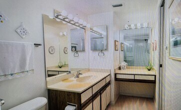 5400 Park St N in St. Petersburg, FL - Building Photo - Building Photo