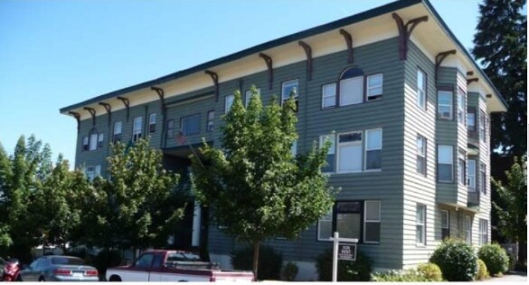 816 S 8th St in Tacoma, WA - Building Photo