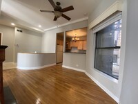 2215 N Clifton in Chicago, IL - Building Photo - Building Photo