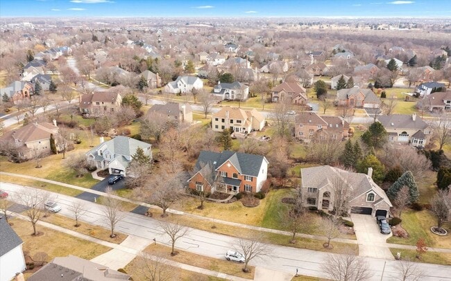 4311 Camelot Cir in Naperville, IL - Foto de edificio - Building Photo