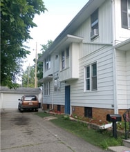 1510 Forest Hill Ave in Flint, MI - Foto de edificio - Building Photo