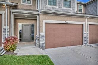 7336 Griffey St in Parkville, MO - Building Photo - Building Photo